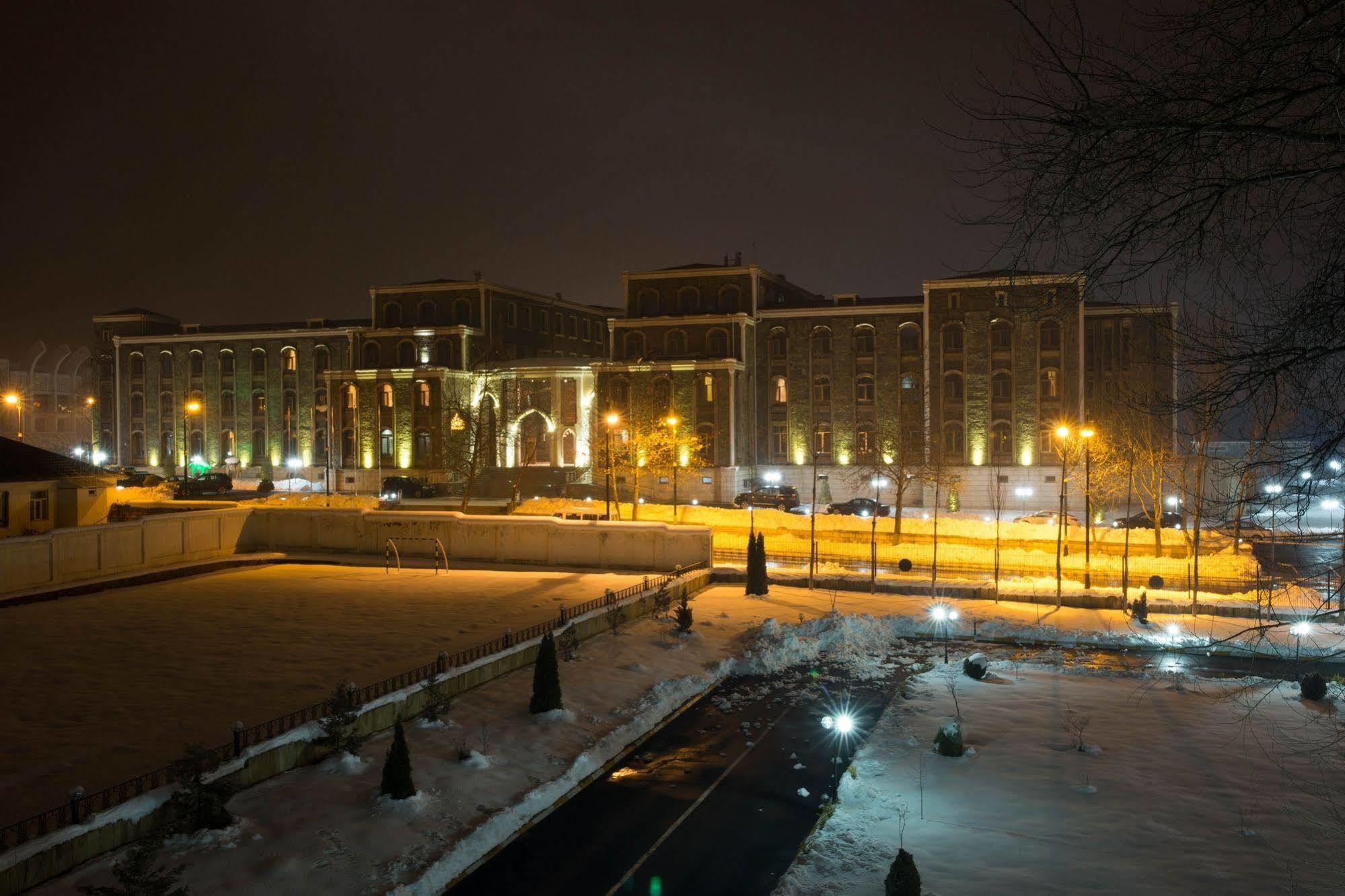 Qafqaz Karvansaray Hotel Gabala Exterior photo