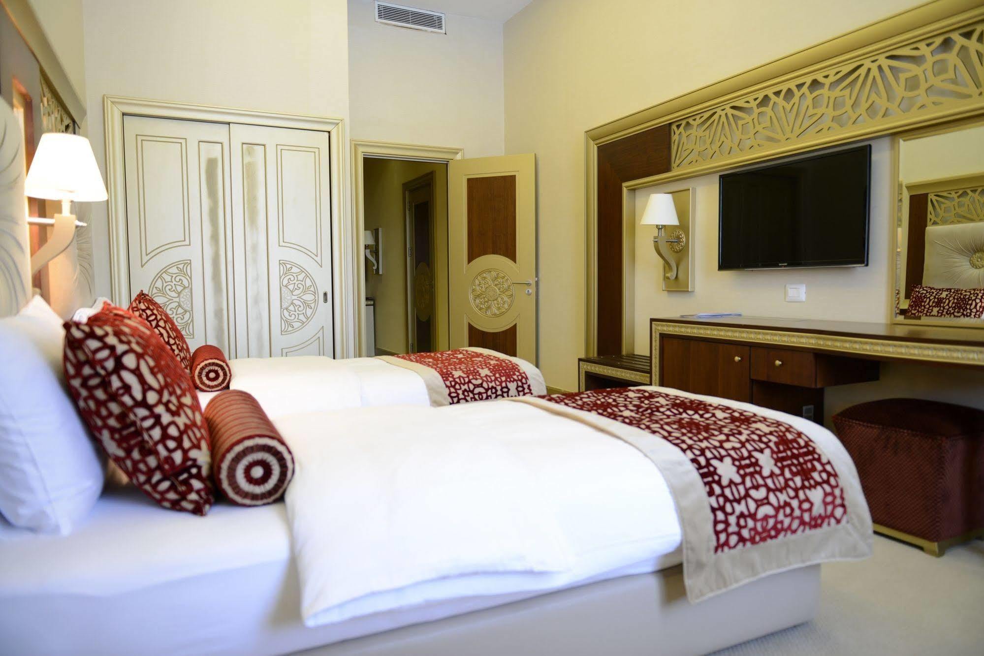 Qafqaz Karvansaray Hotel Gabala Exterior photo